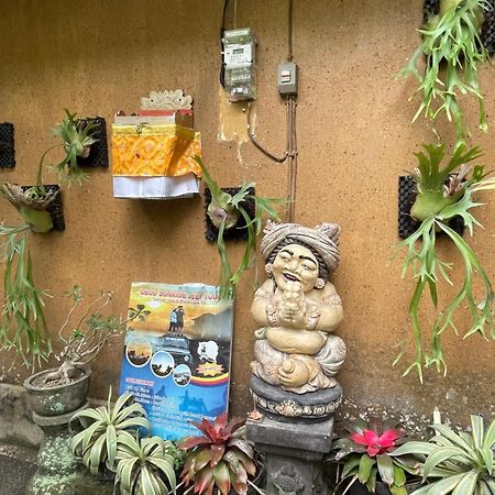 Suntari Homestay อูบุด ภายนอก รูปภาพ